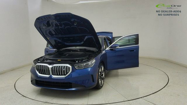 Used 2025 BMW i5 xDrive40 w/ Premium Package AWD/4WD image 72