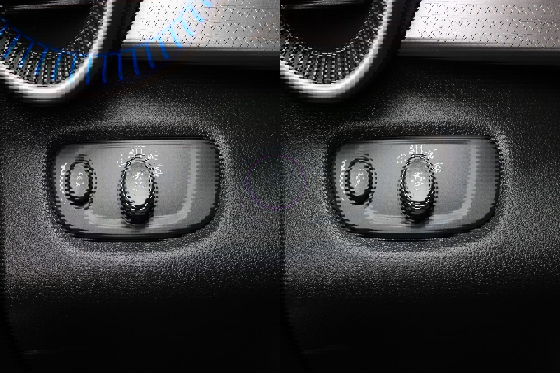 Used 2024 Chevrolet Trax LS image 23