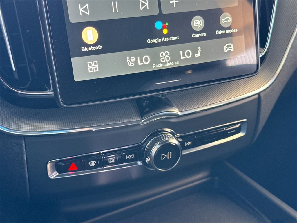 New 2026 Volvo XC60 T8 Polestar w/ Protection Package Premier image 20