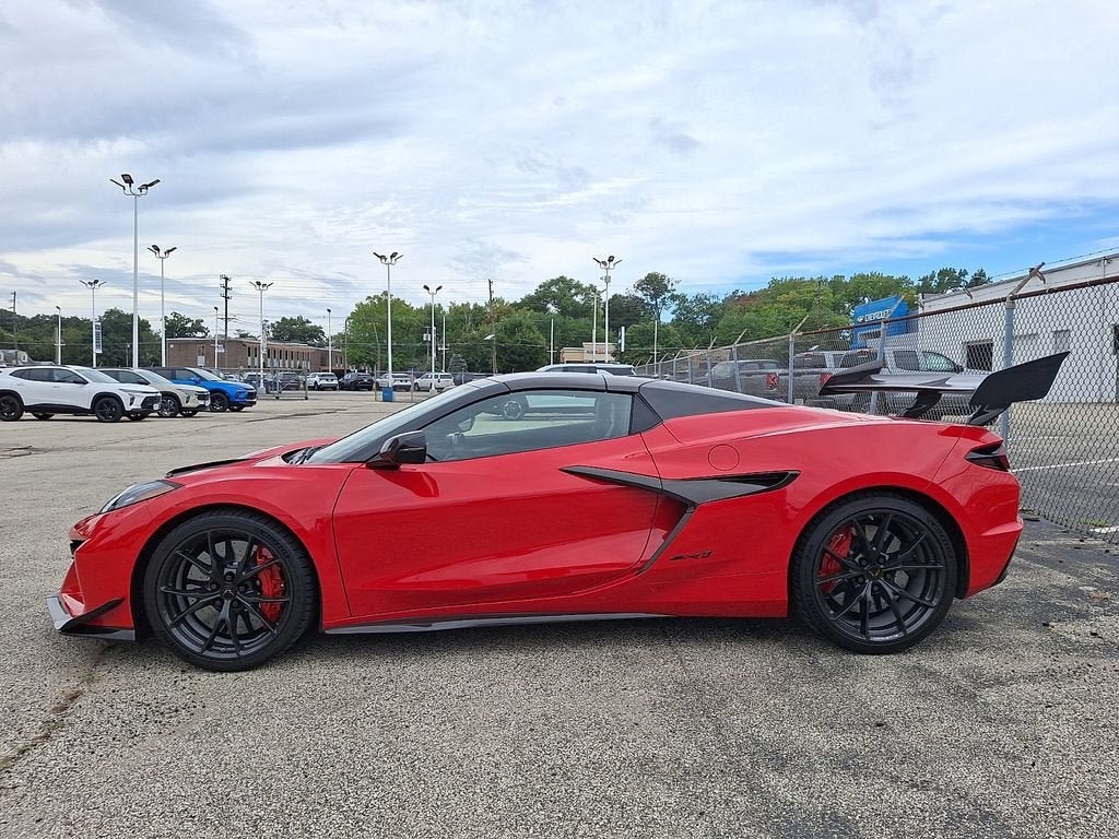 Used 2026 Chevrolet Corvette ZR1 w/ ZR1 Carbon Fiber Aero Package RWD image 5