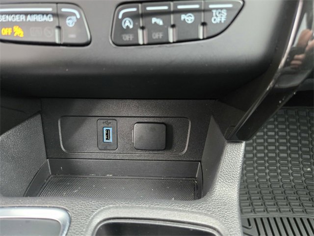 Used 2019 Ford Escape Titanium image 20