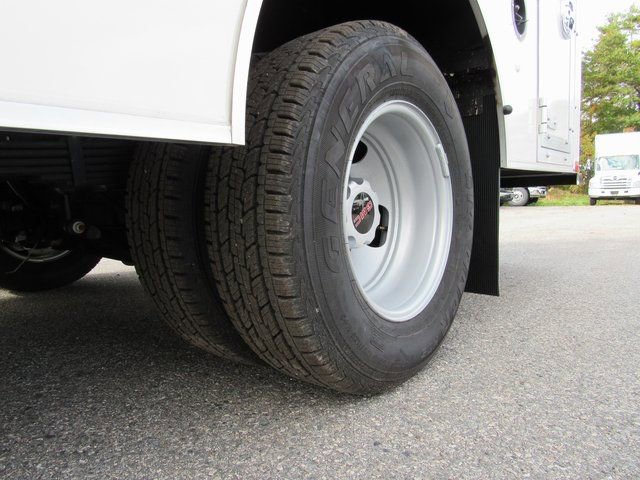New 2025 GMC Savana 4500 w/ Power Convenience Package image 22