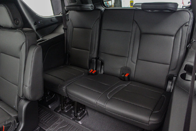 New 2026 GMC Yukon Denali w/ Sun & Power Step Package AWD/4WD image 16