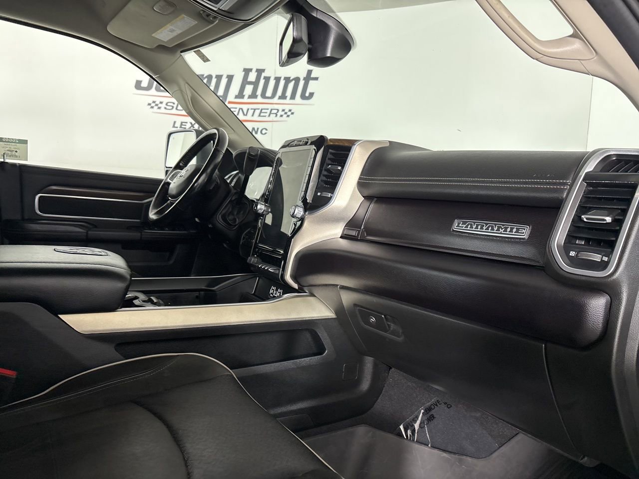 Used 2023 RAM 2500 Laramie image 28