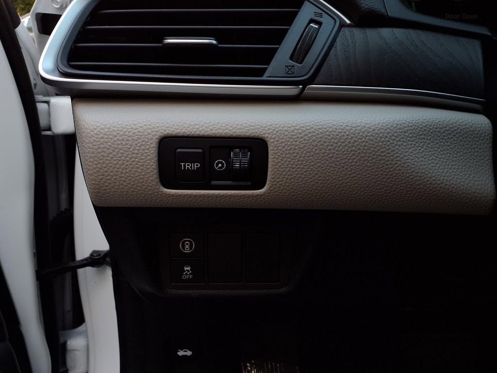 Used 2020 Honda Accord EX image 14