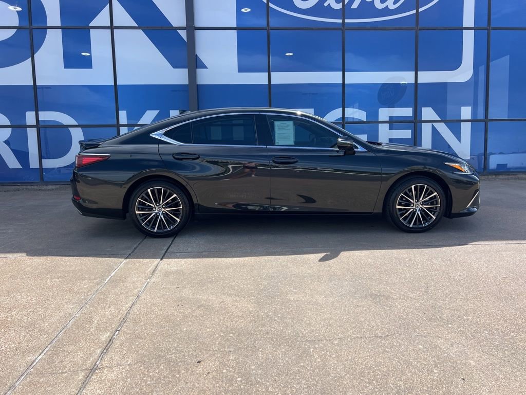 Used 2022 Lexus ES 350 w/ Premium Package image 9