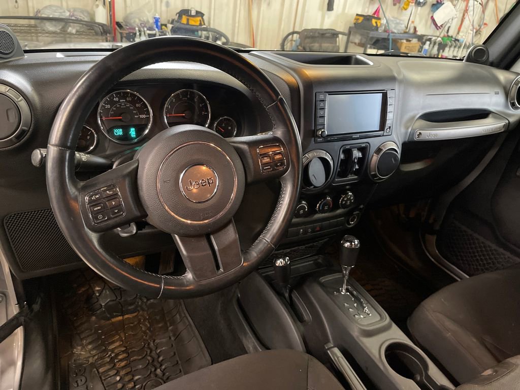 Used 2014 Jeep Wrangler Unlimited Sport w/ Quick Order Package 24S AWD/4WD image 17