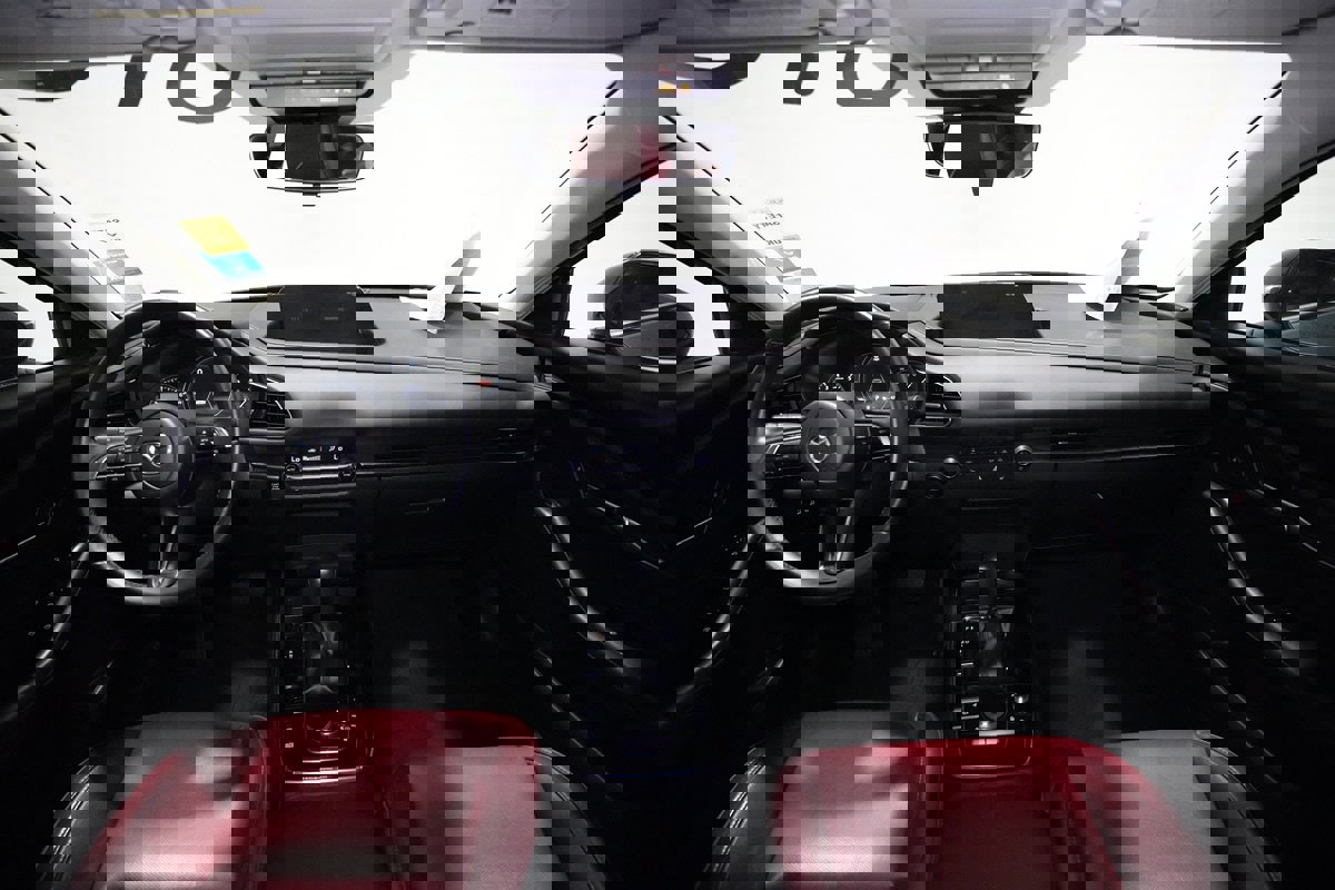 Used 2025 MAZDA CX-30 AWD 2.5 S w/ Preferred Package image 20