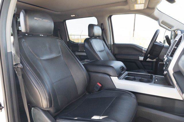 Used 2019 Ford F250 Lariat w/ Lariat Ultimate Package image 4