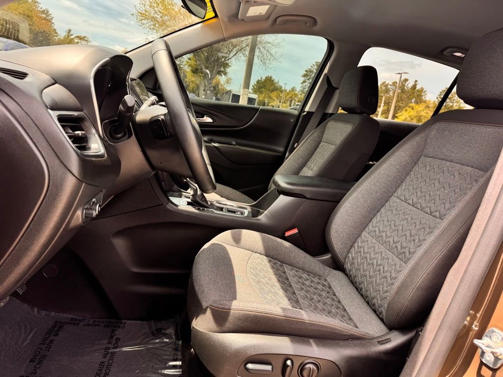 Used 2024 Chevrolet Equinox LT FWD image 15