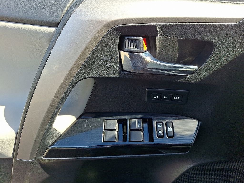 Used 2018 Toyota RAV4 Limited w/ All Weather Liner Package image 13