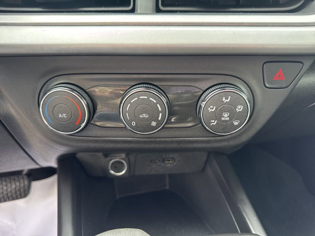 Used 2024 Chevrolet Trax LS image 22