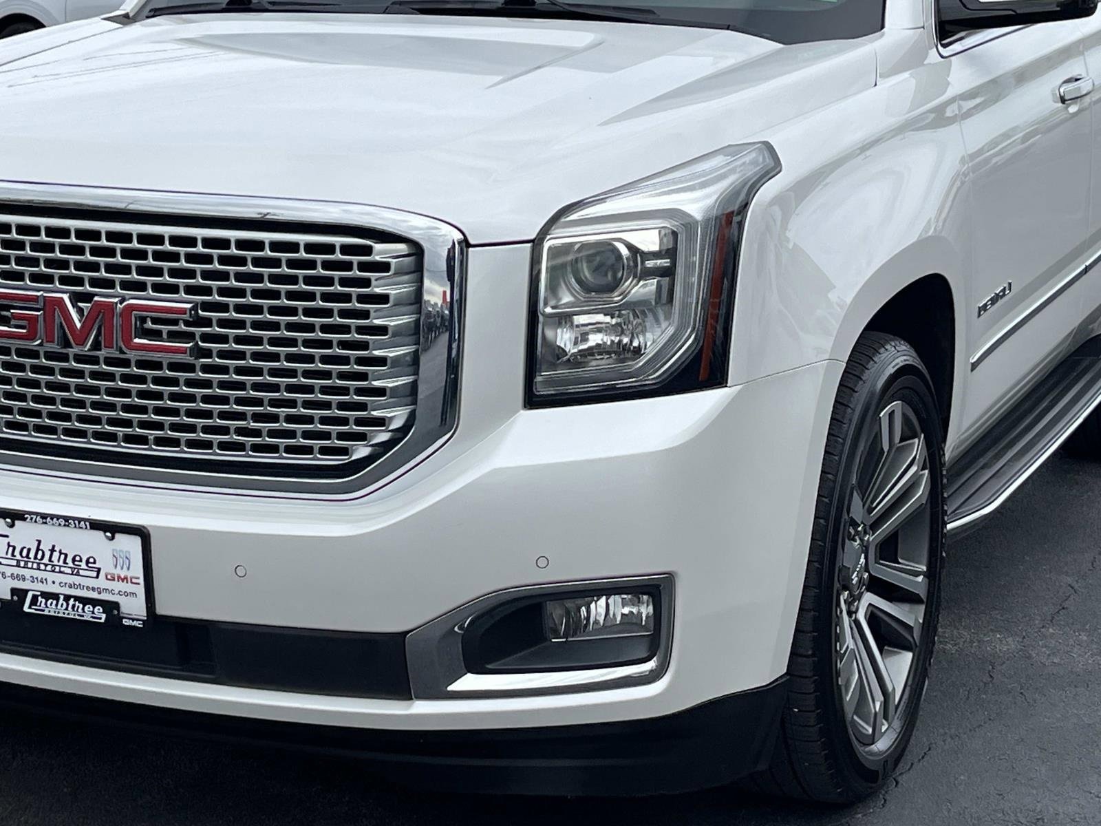 Used 2017 GMC Yukon Denali w/ Open Road Package image 11