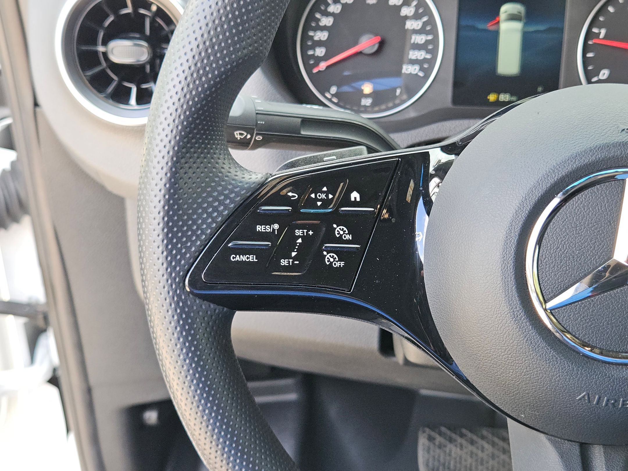 Used 2025 Mercedes-Benz Sprinter 2500 image 19