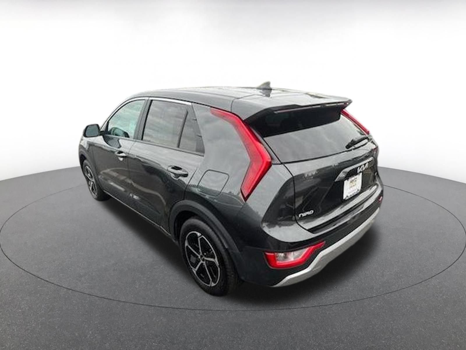 Used 2026 Kia Niro LX FWD image 3