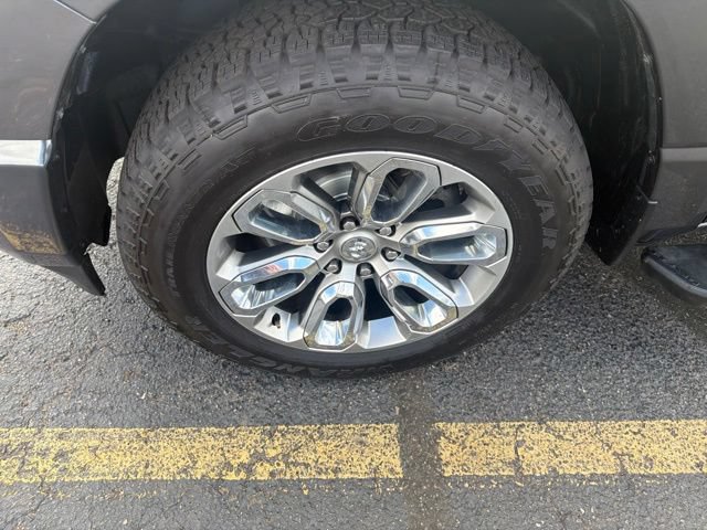 Used 2019 RAM 1500 Sport w/ Level 2 Equipment Group AWD/4WD image 12