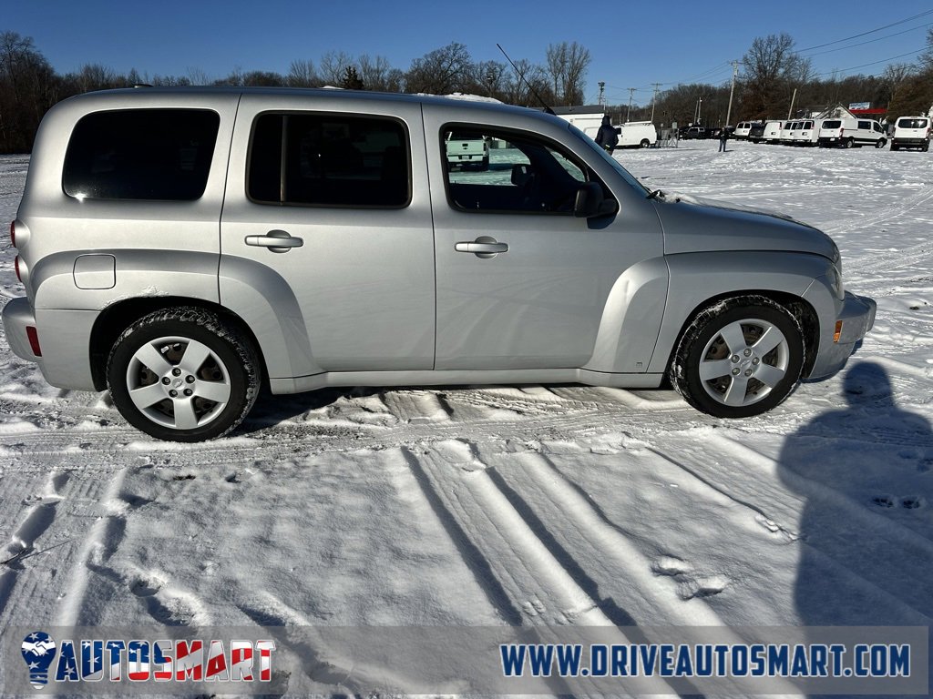 Used 2009 Chevrolet HHR LS image 8