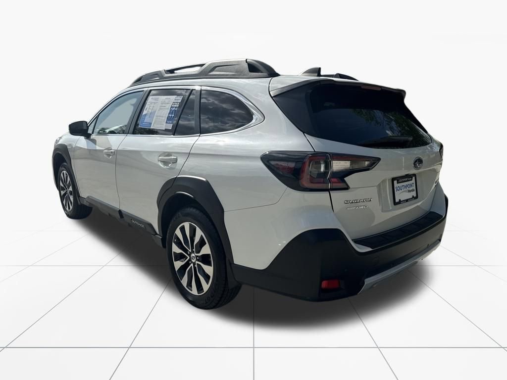 Used 2023 Subaru Outback Limited image 6
