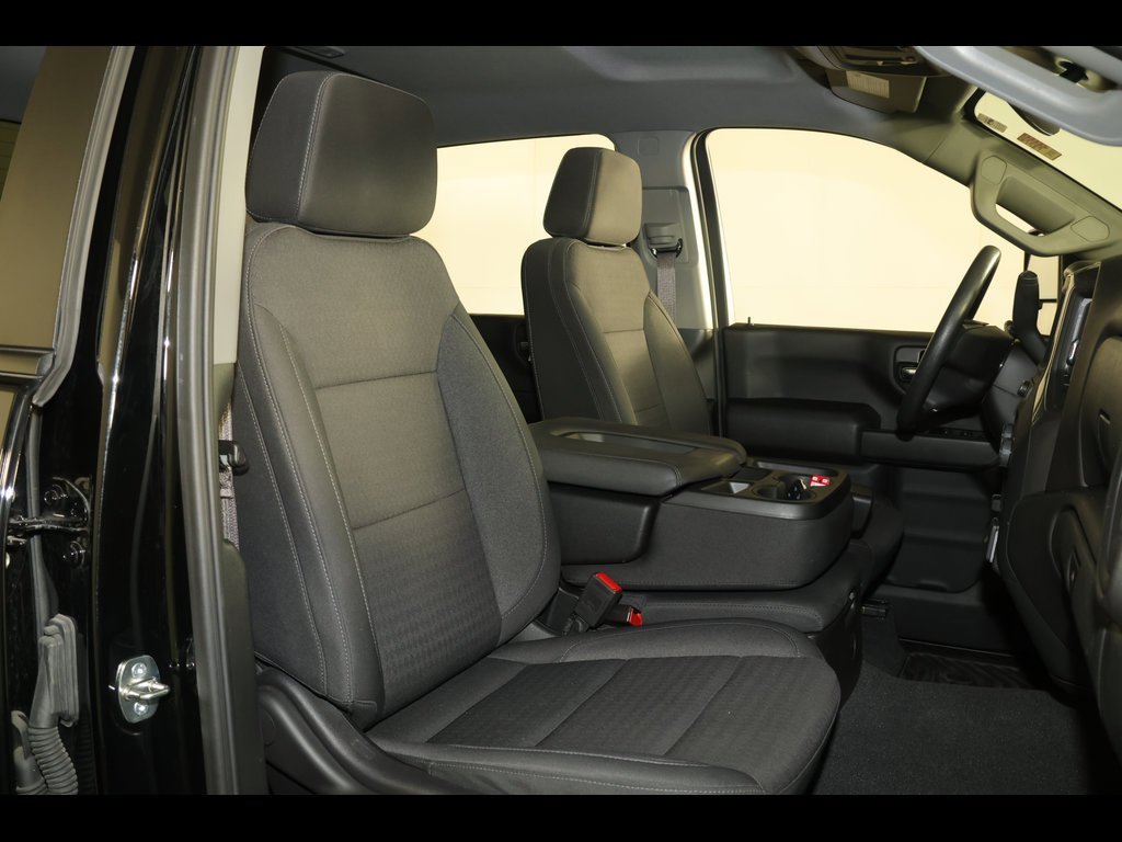 Used 2024 Chevrolet Silverado 2500 Custom w/ Custom Value Package image 32