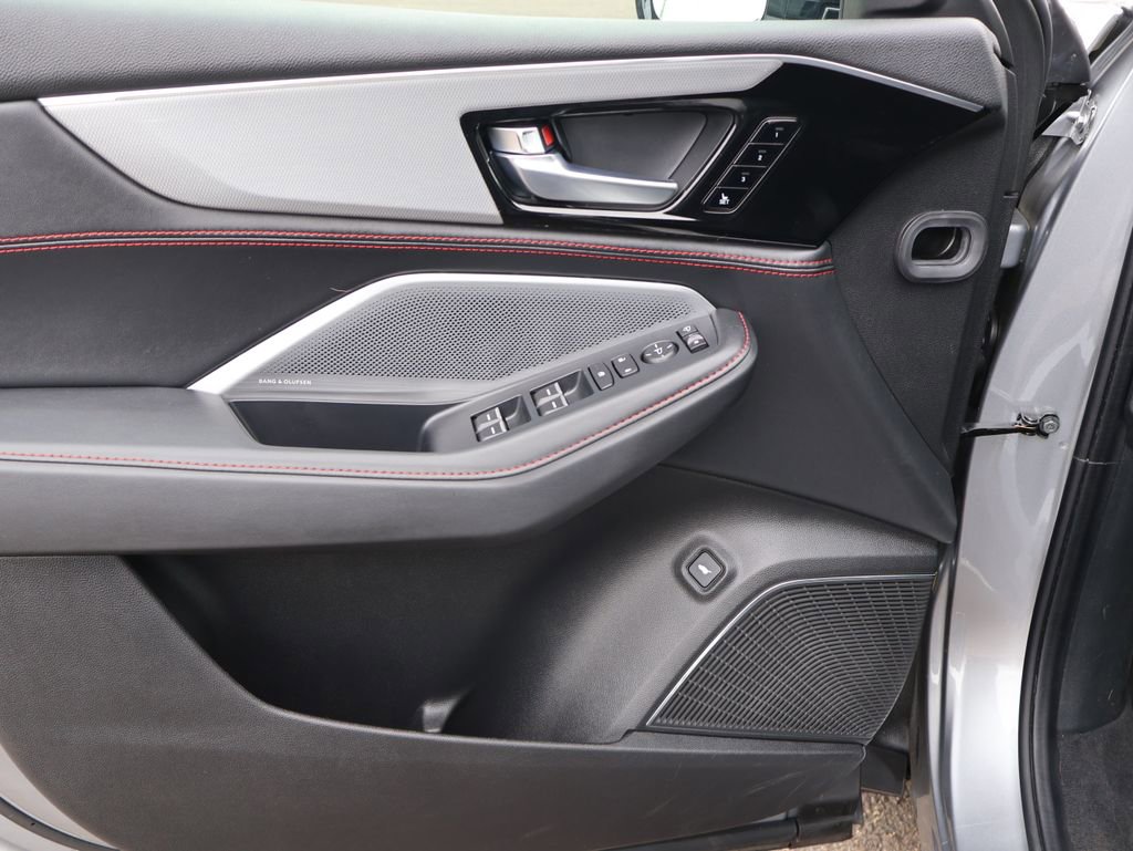 Used 2025 Acura MDX A-Spec image 19