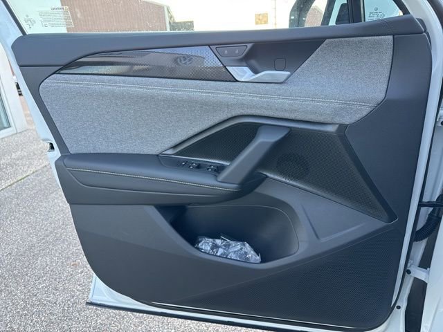 New 2026 Volkswagen Tiguan S image 14