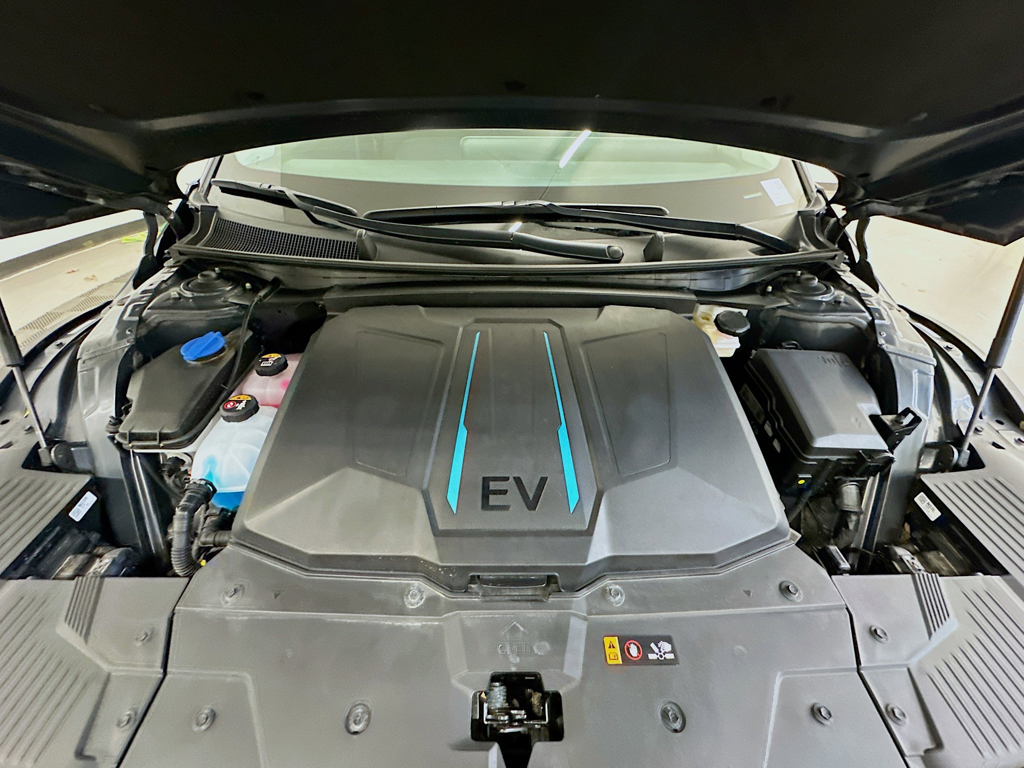 Used 2024 Hyundai Ioniq 5 SE image 34