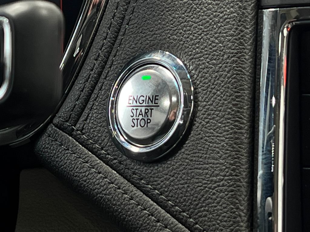 Used 2017 Lincoln Continental Select w/ Climate Package image 23