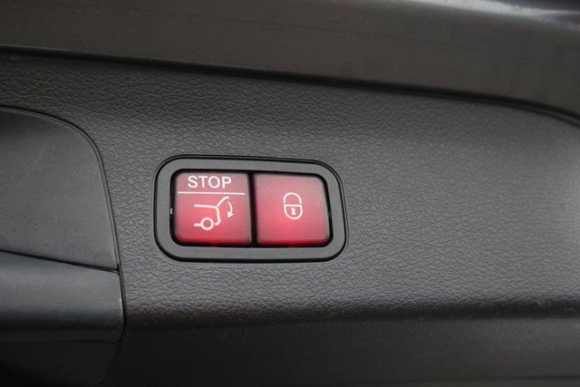 Used 2020 Mercedes-Benz GLS 450 4MATIC image 12