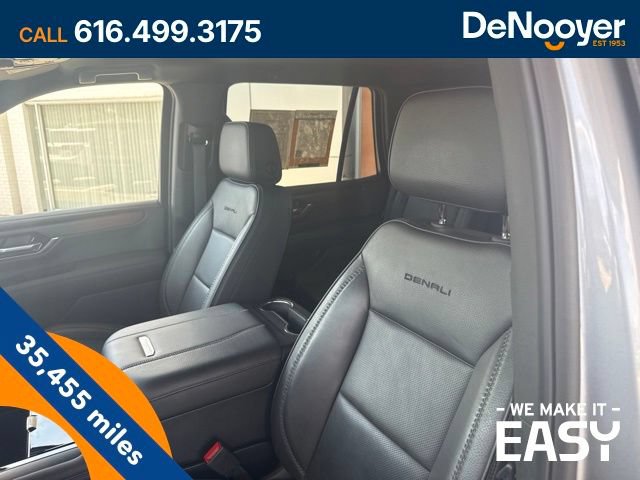 Used 2025 GMC Yukon Denali AWD/4WD image 14
