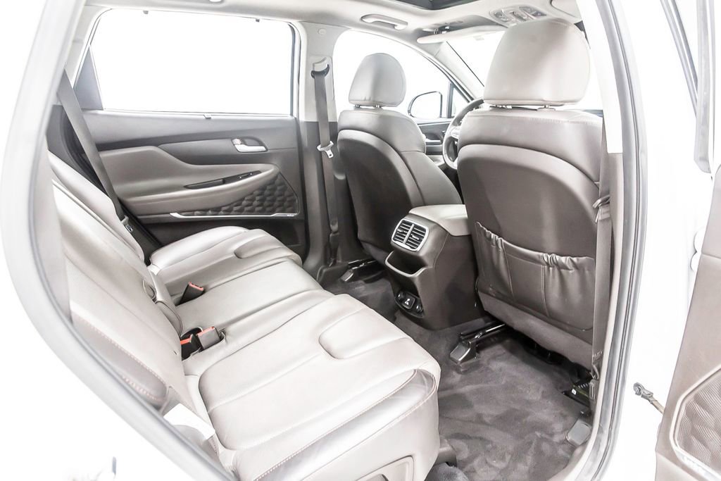 Used 2020 Hyundai Santa Fe Limited image 32