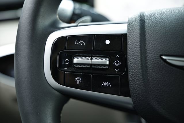 Certified 2026 Genesis GV70 2.5T image 33