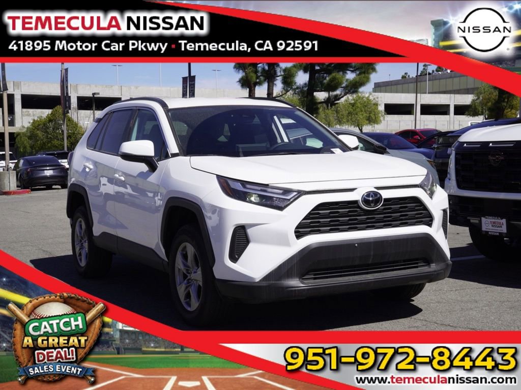 Used 2025 Toyota RAV4 XLE image 1