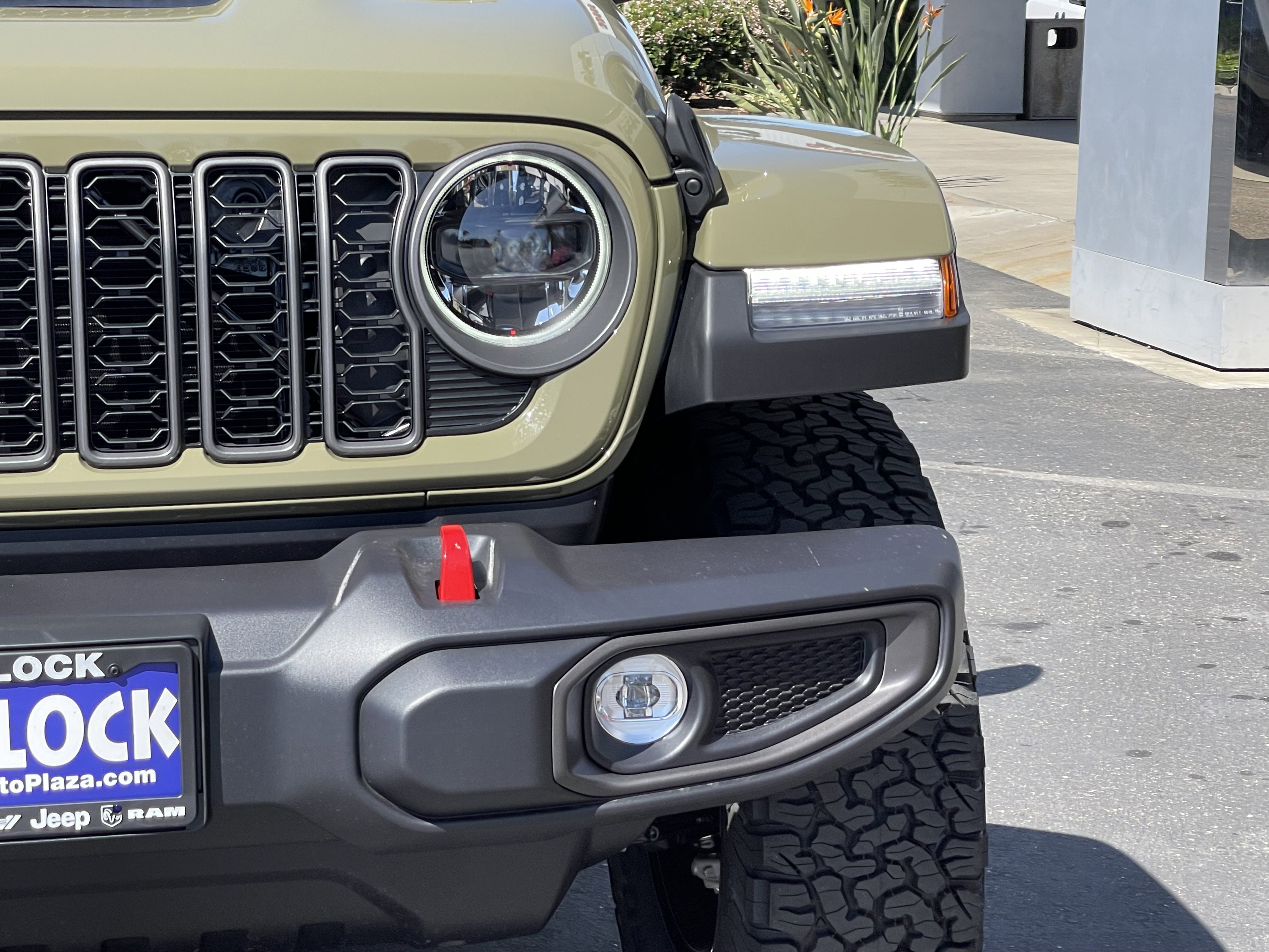 New 2026 Jeep Wrangler Unlimited Rubicon AWD/4WD image 8
