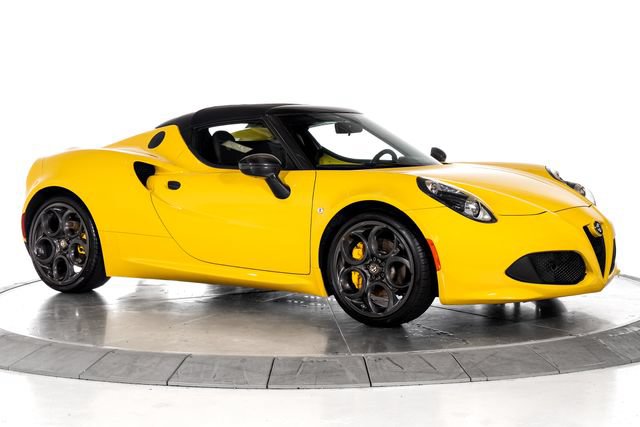 Used 2016 Alfa Romeo 4C Spider w/ Spider Track Package 4 RWD image 10