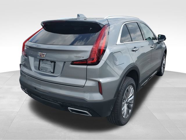 Used 2024 Cadillac XT4 Premium Luxury image 4