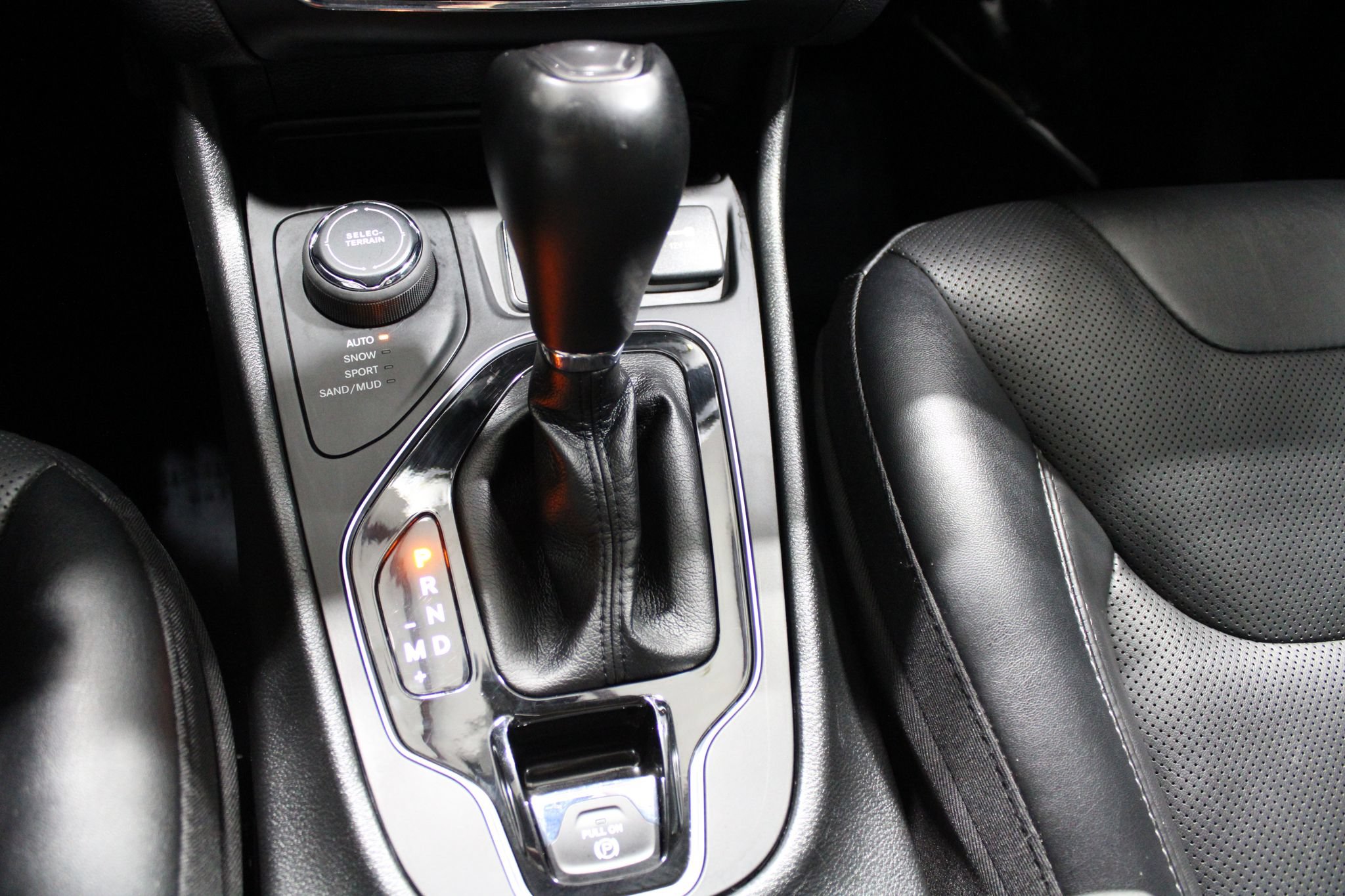 Used 2023 Jeep Cherokee Altitude Lux AWD/4WD image 33