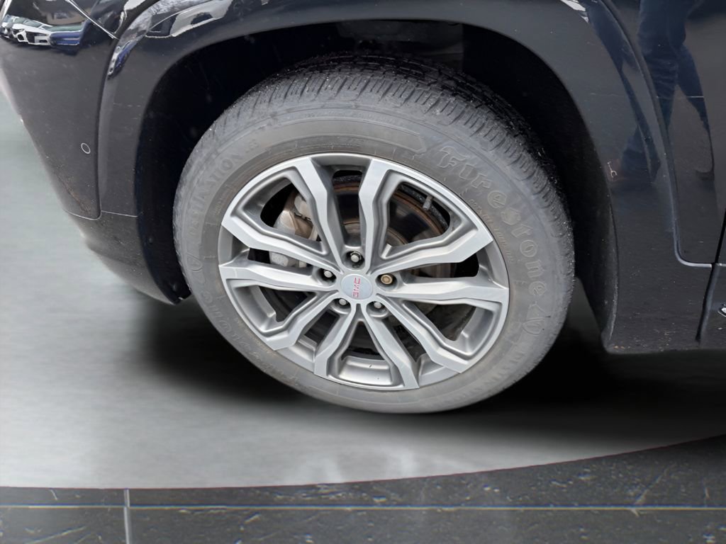 Used 2018 GMC Terrain Denali w/ Advanced Safety Package AWD/4WD image 12
