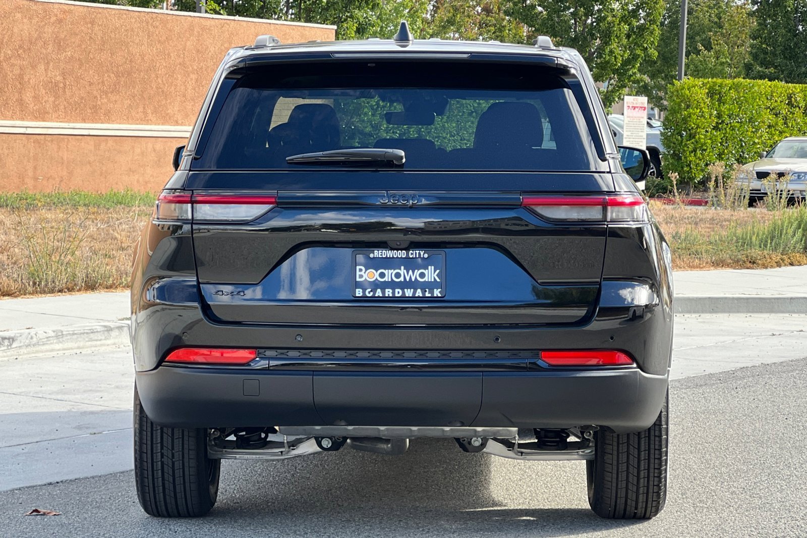 New 2025 Jeep Grand Cherokee Altitude image 5
