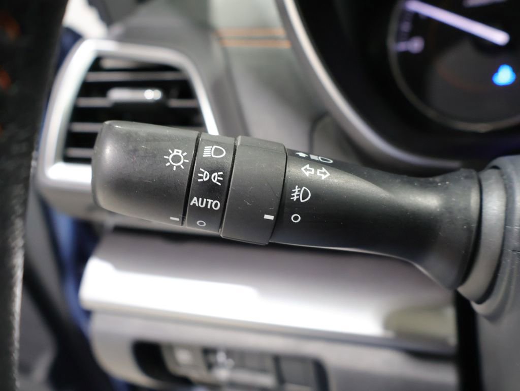 Used 2022 Subaru Crosstrek 2.5i Limited AWD/4WD image 36