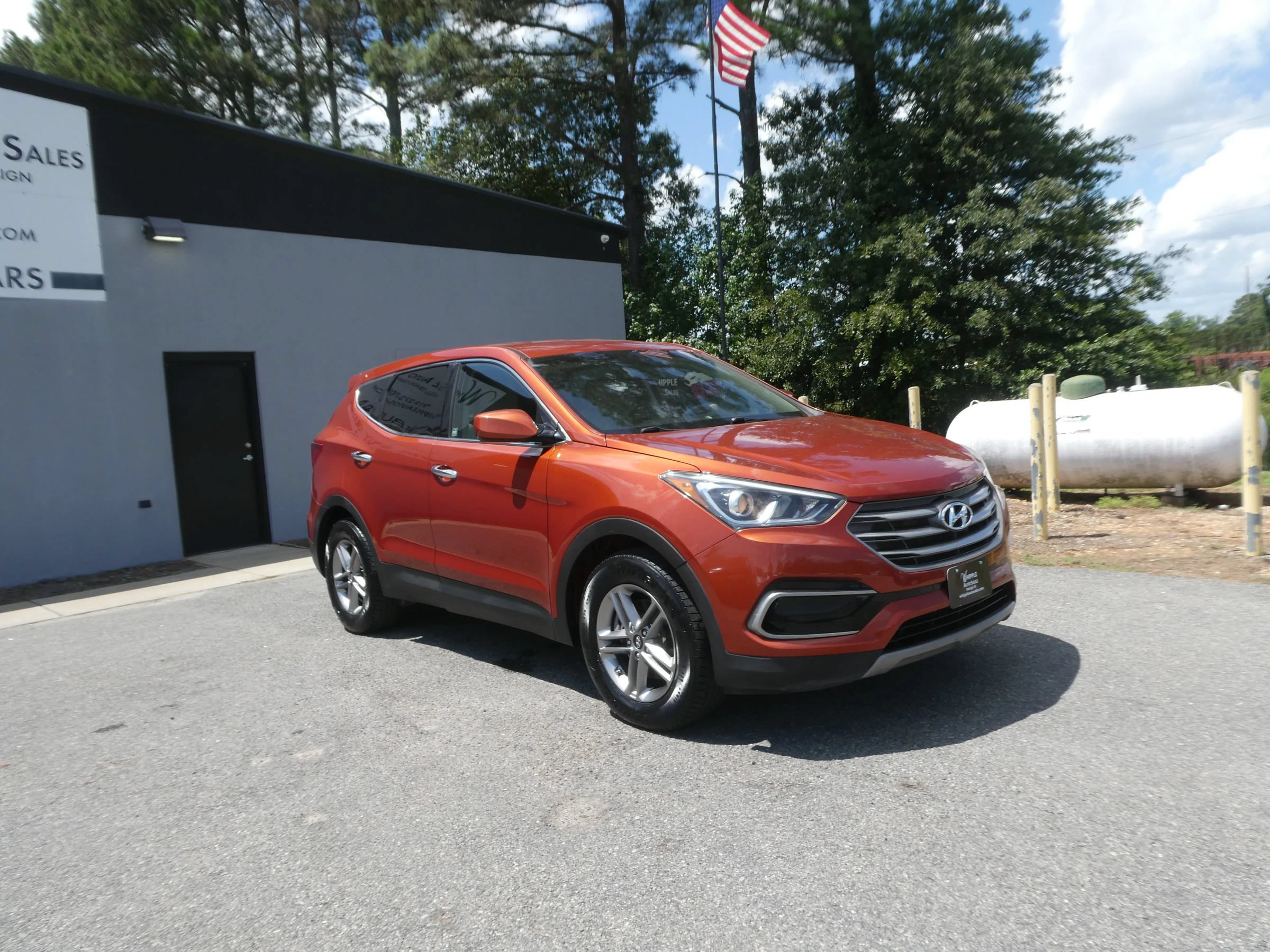 Used 2017 Hyundai Santa Fe Sport w/ Cargo Package AWD/4WD image 3