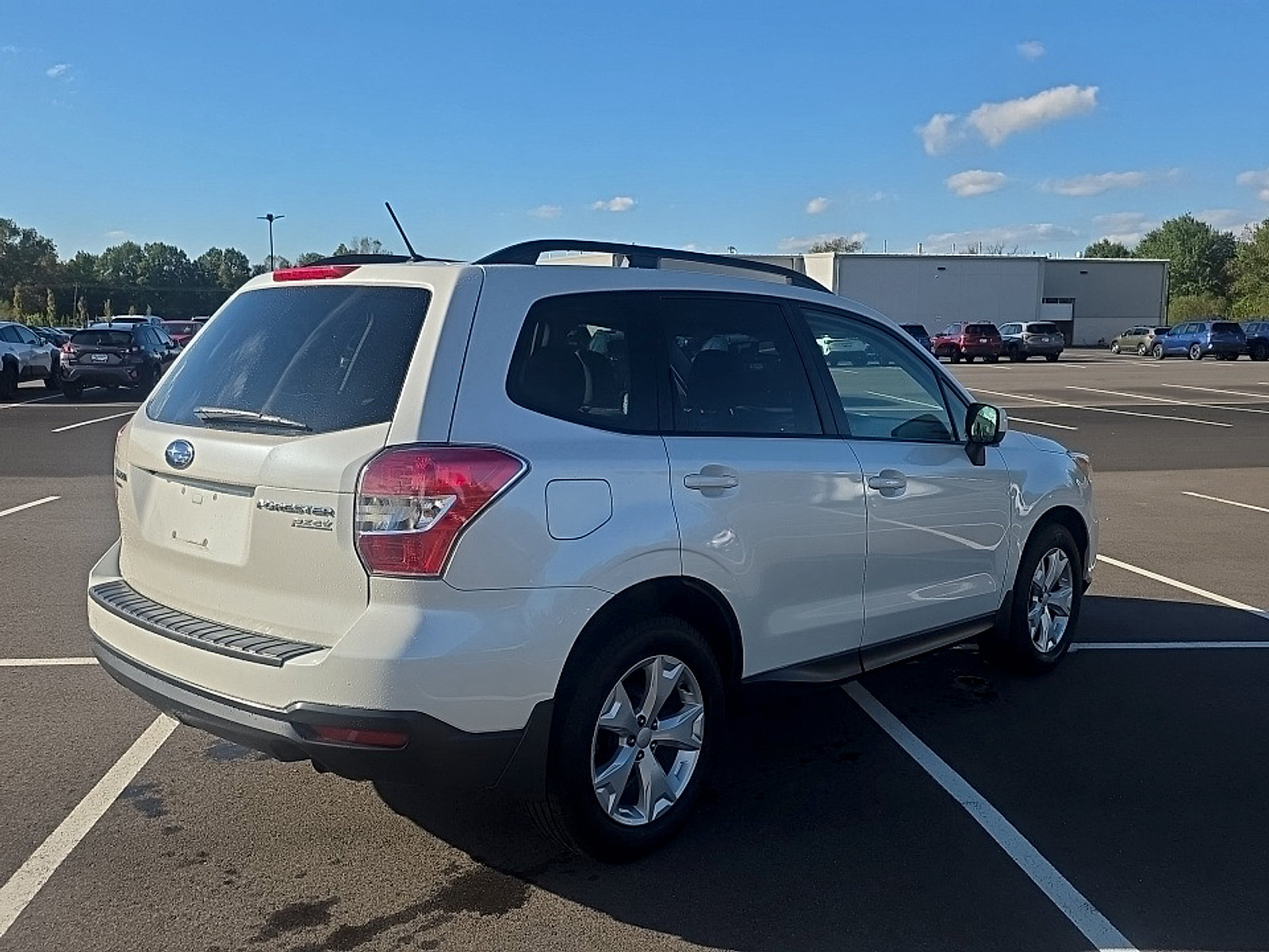 Used 2014 Subaru Forester 2.5i Premium w/ Popular Package #1 AWD/4WD image 4