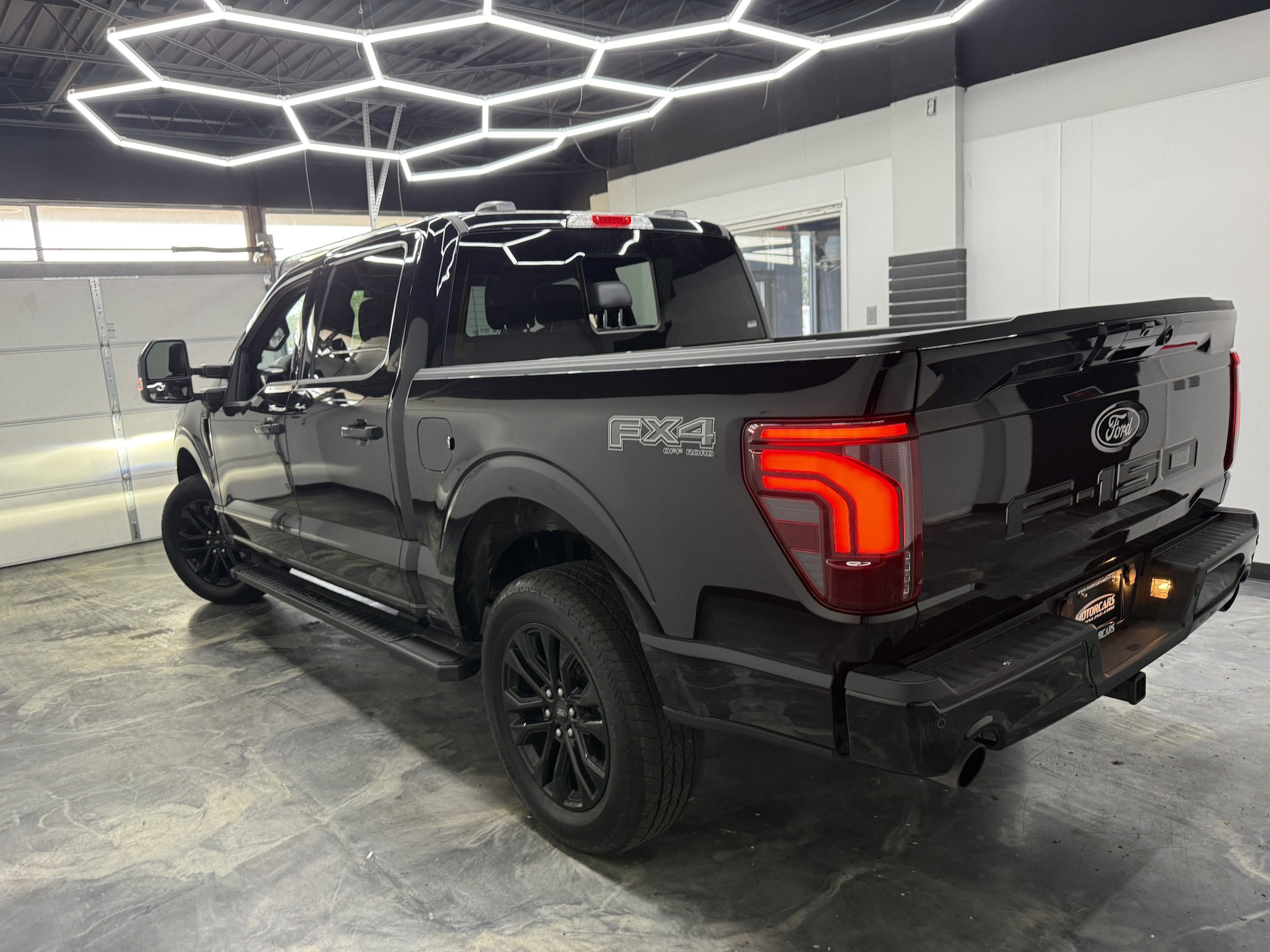 Used 2024 Ford F150 Lariat w/ Equipment Group 502A High AWD/4WD image 3