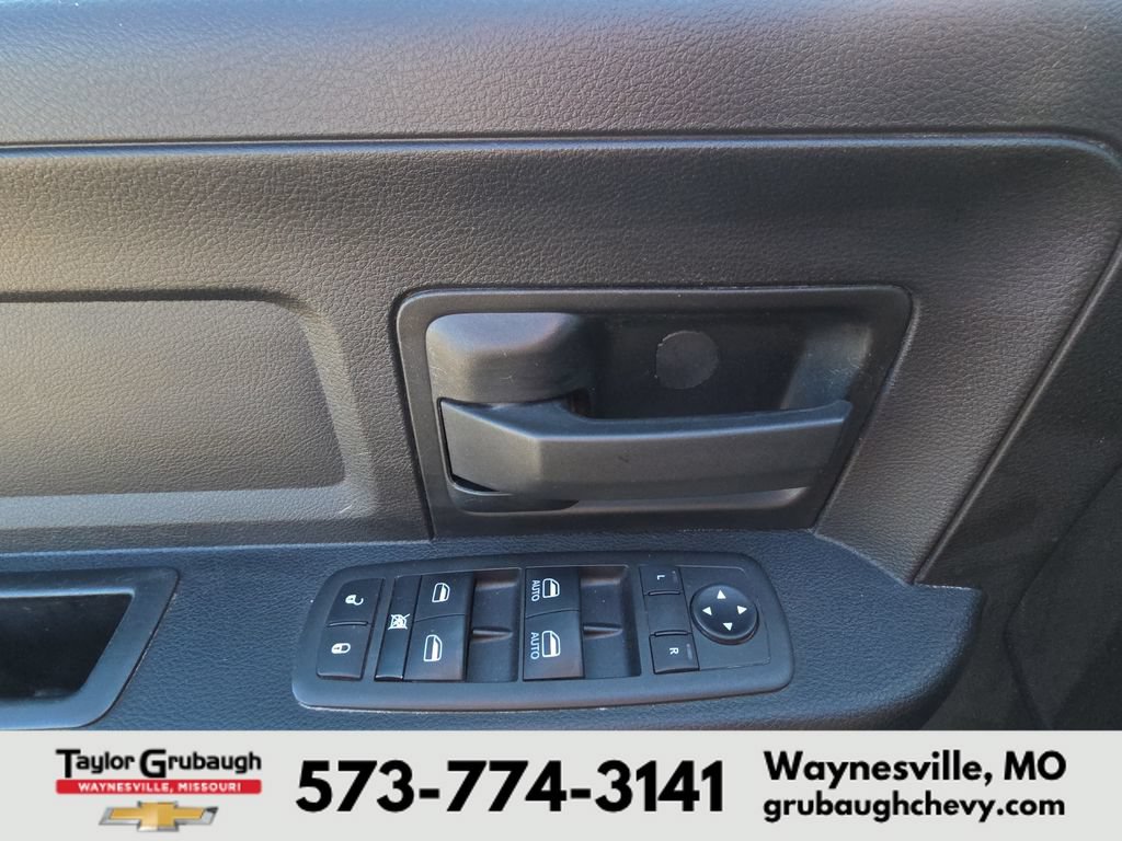 Used 2021 RAM 3500 Tradesman w/ Chrome Appearance Group AWD/4WD image 14