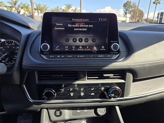 Used 2024 Nissan Rogue S image 22