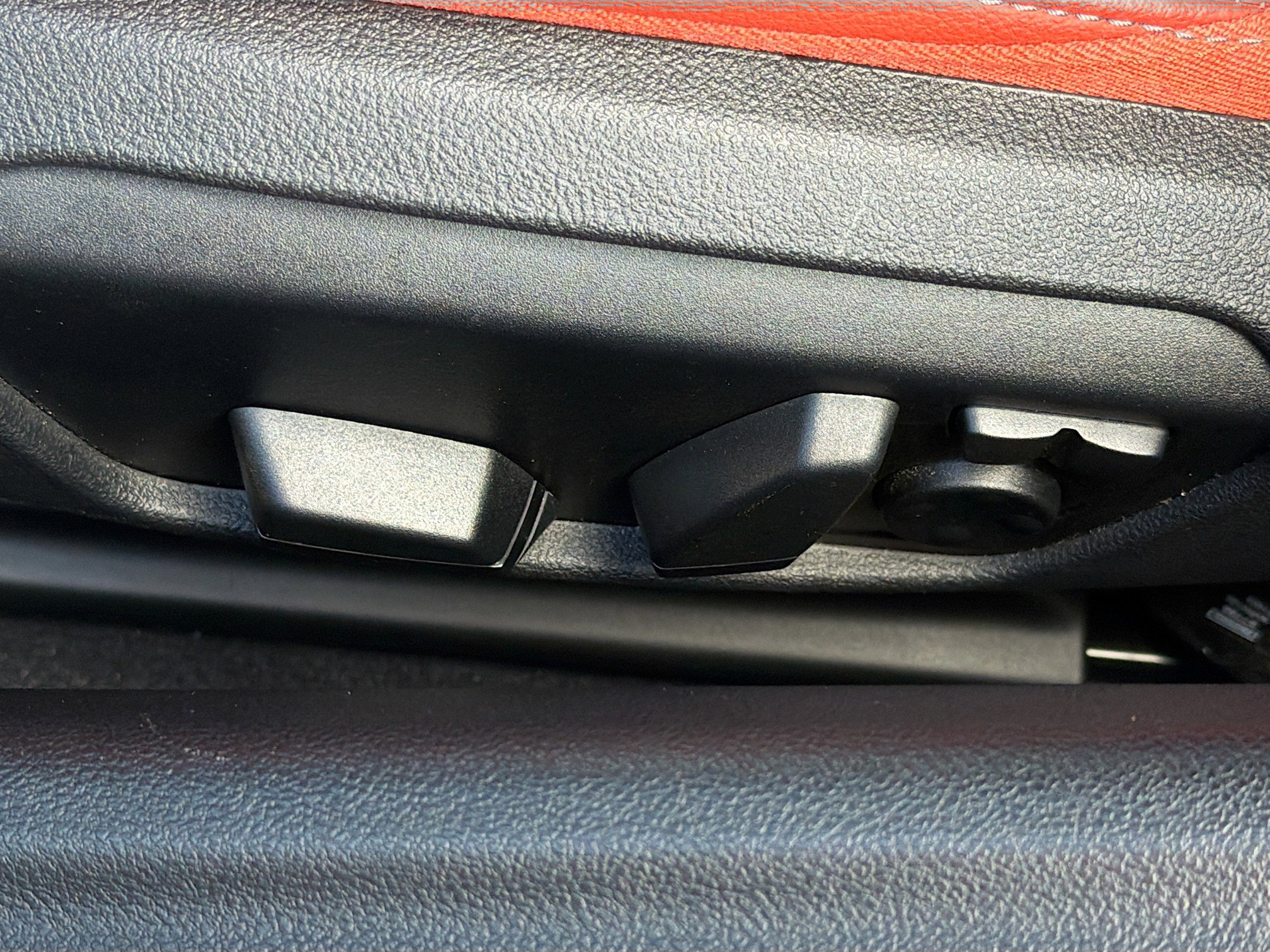 Used 2023 BMW Z4 M40i w/ Premium Package image 22