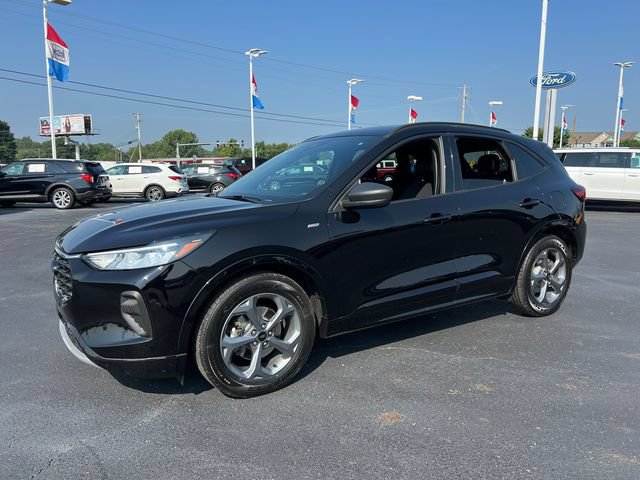 Certified 2023 Ford Escape ST-Line w/ Tech Pack #1 FWD image 3