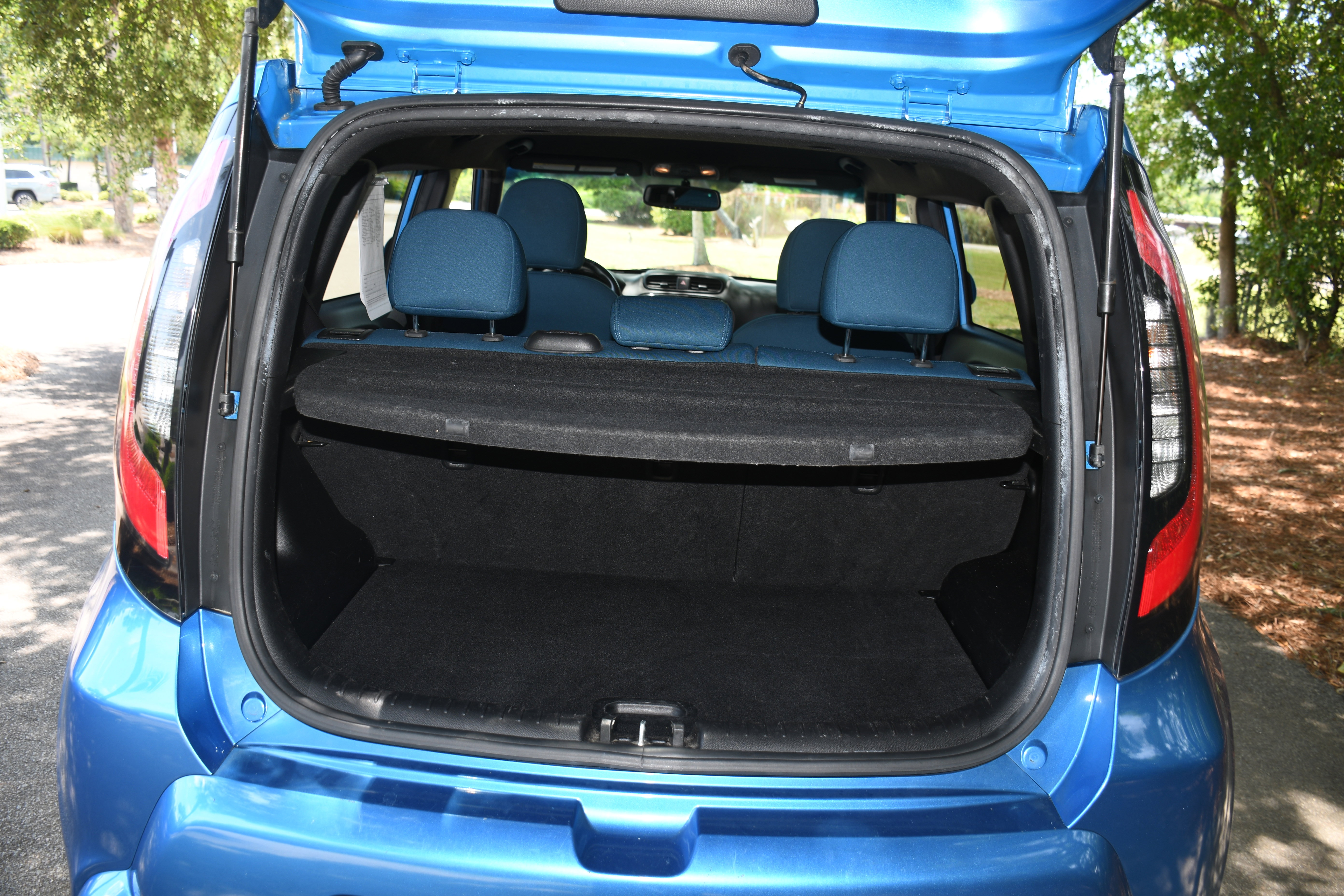 Used 2015 Kia Soul + w/ Audio Package FWD image 16