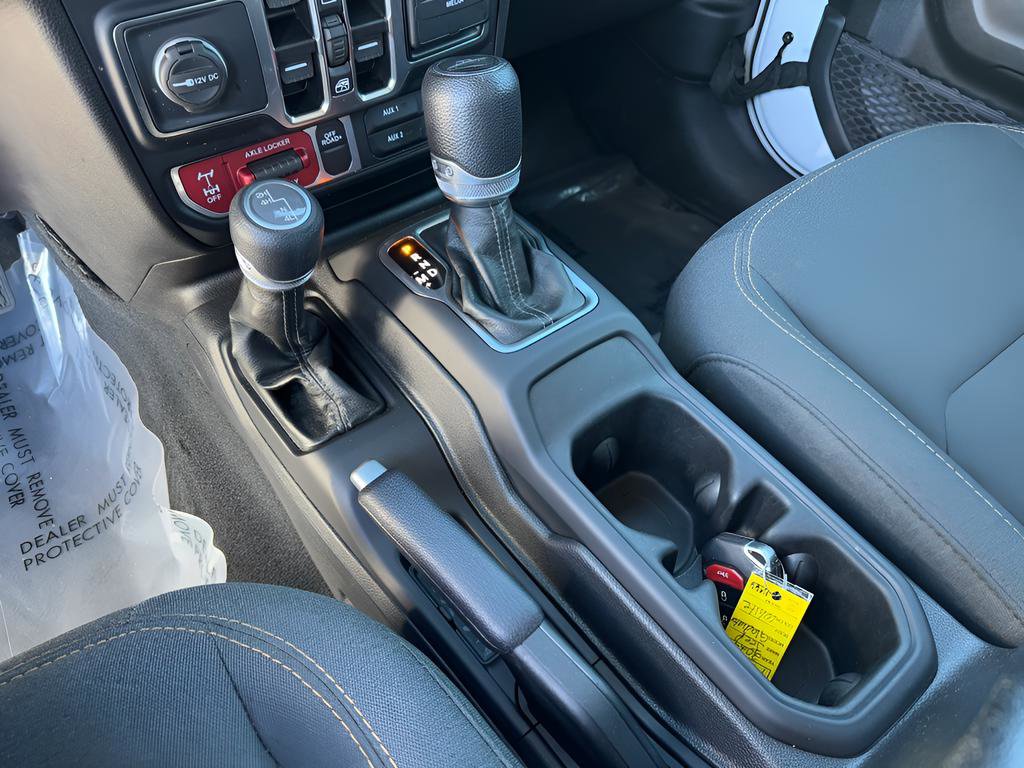 Used 2024 Jeep Gladiator Willys image 33