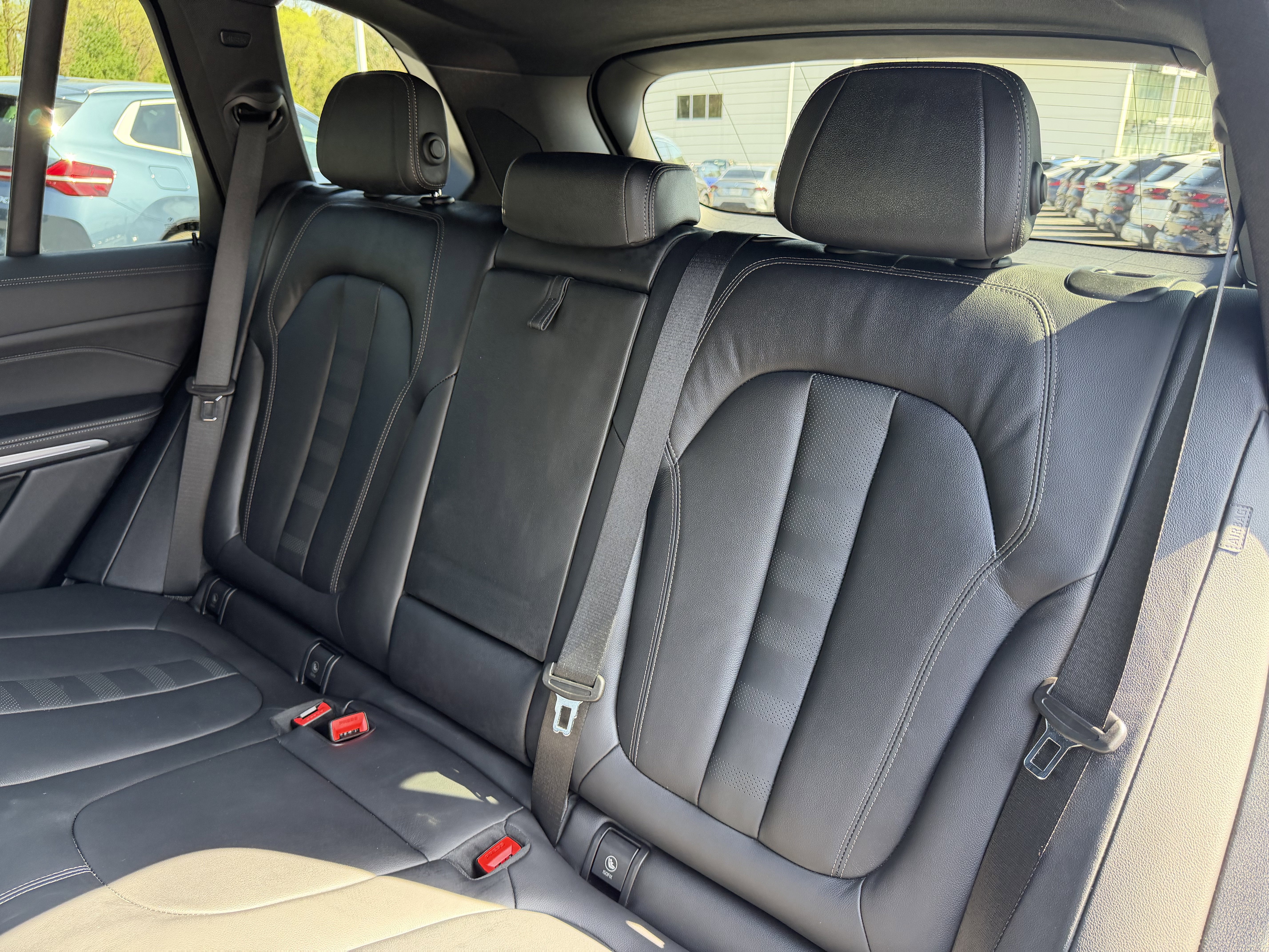 Certified 2022 BMW X5 M50i AWD/4WD image 16