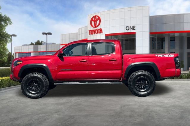 Used 2020 Toyota Tacoma TRD Off-Road w/ Technology Package AWD/4WD image 8